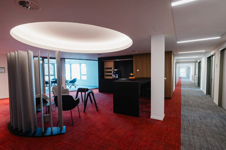 Nadine-Kraemer-work-HGK-1